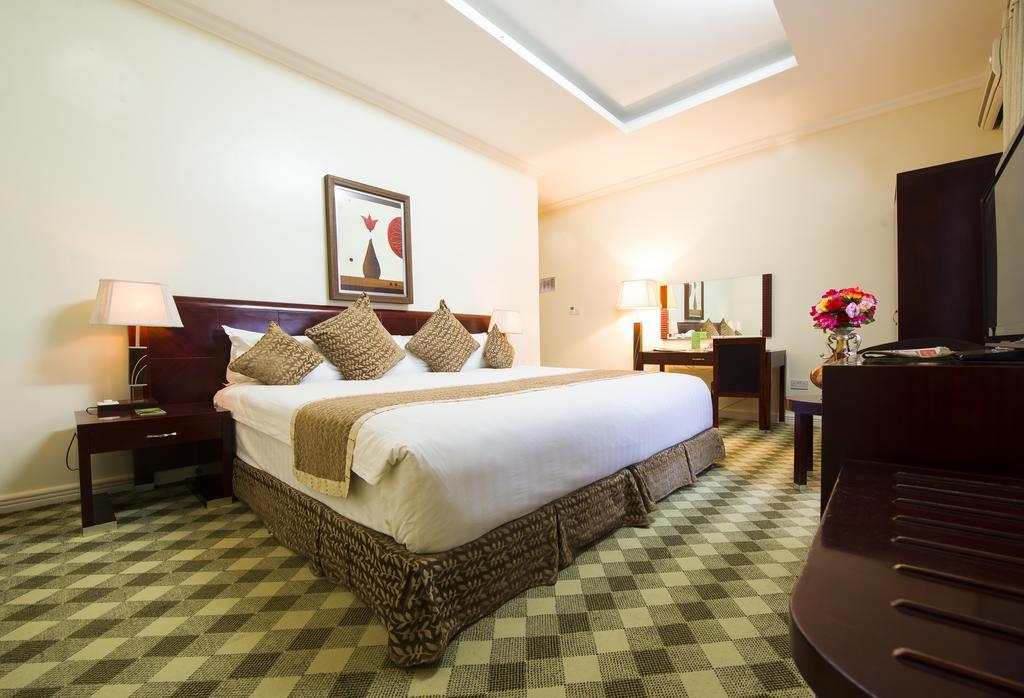 The Manor Hotel Kigali Extérieur photo