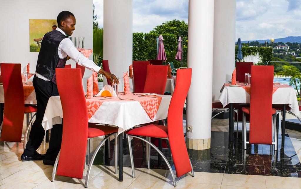 The Manor Hotel Kigali Extérieur photo