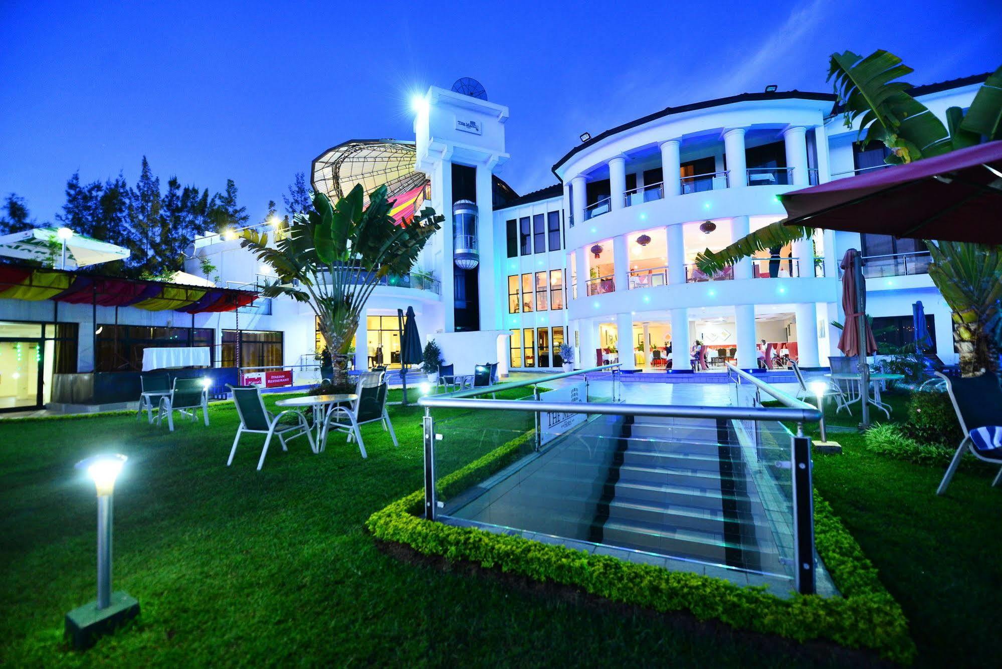 The Manor Hotel Kigali Extérieur photo